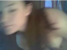 Vidéo porno Elle se caresse devant la cam
